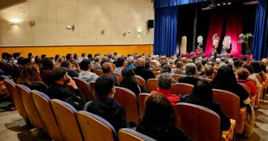 «La loca historia de la literatura» llena el Teatro Lisadero de Robledo de Chavela