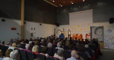 Un nuevo programa de voluntariado para acercar el arte a las residencias de ancianos de Las Rozas